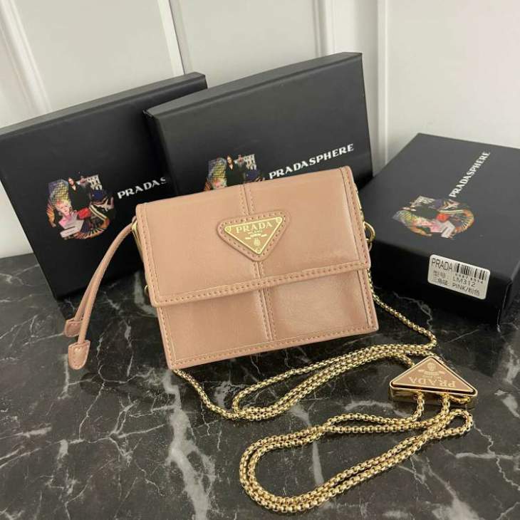 Picture of Prada Wallets _SKUfw207314791fw